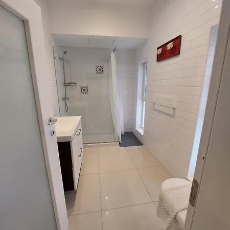 & Cozy - 1 Bedroom *