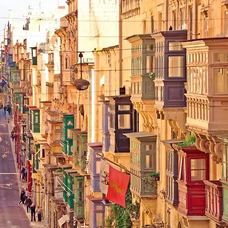 & Cozy - 1 Bedroom Valletta